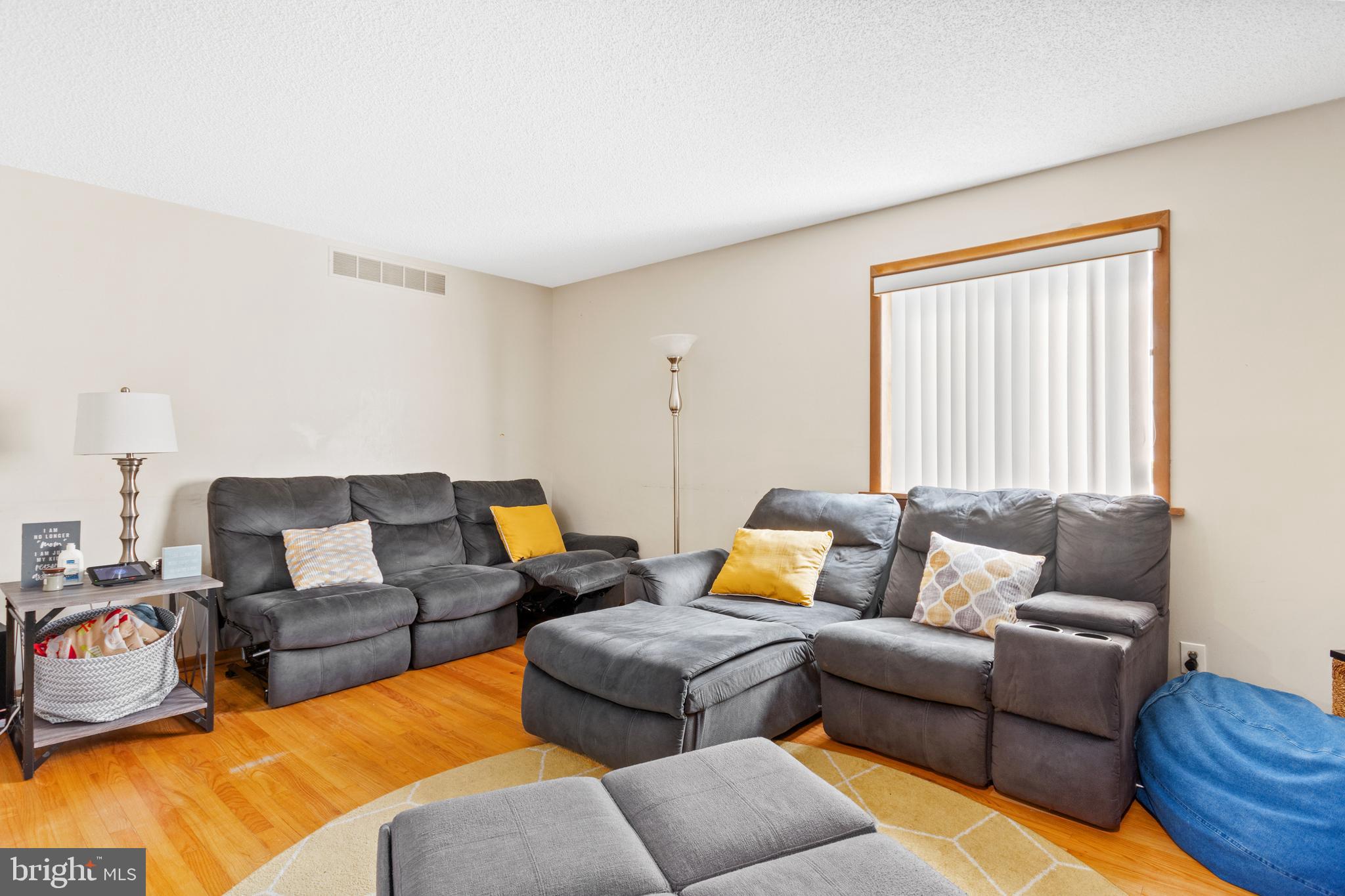166 Stagecoach Road Turnersville, NJ 08012 - Photo 5 of 23 Gallery Image 5
