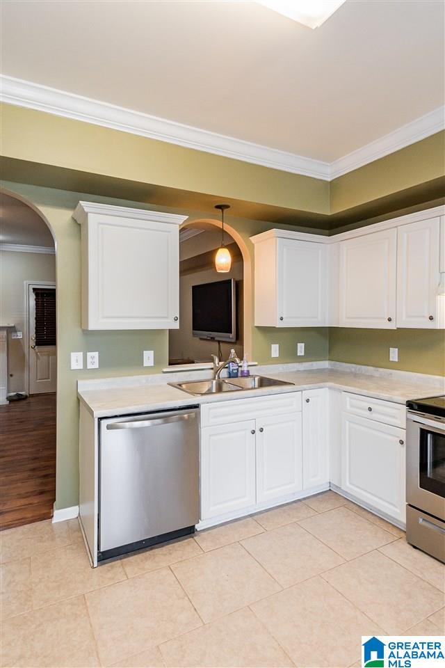 439 Cambrian Ridge Trail Pelham, AL 35124 - Photo 13 of 33