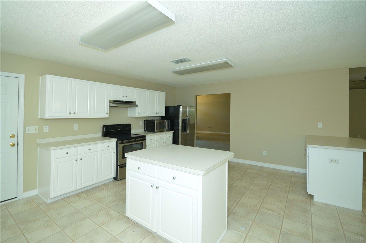 5982 Ridgeview Drive Milton, FL 32570 - Photo 12 of 38 Gallery Image 12