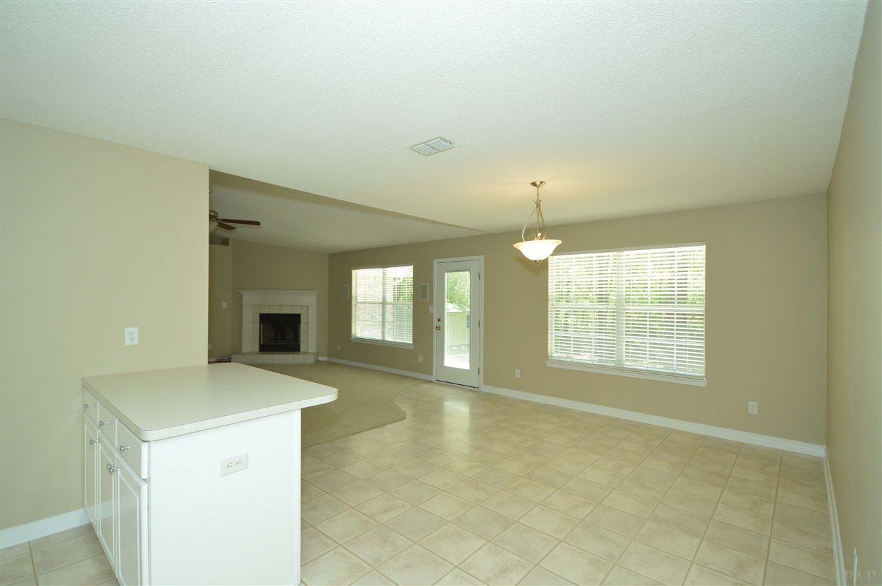 5982 Ridgeview Drive Milton, FL 32570 - Photo 13 of 38 Gallery Image 13