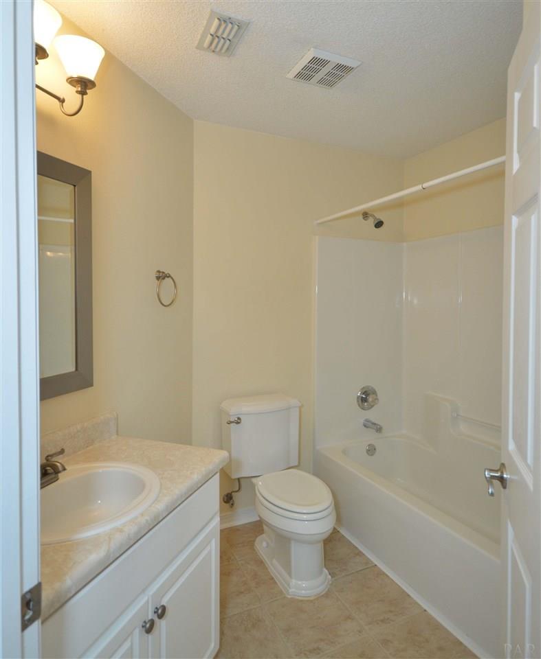 5982 Ridgeview Drive Milton, FL 32570 - Photo 19 of 38 Gallery Image 19