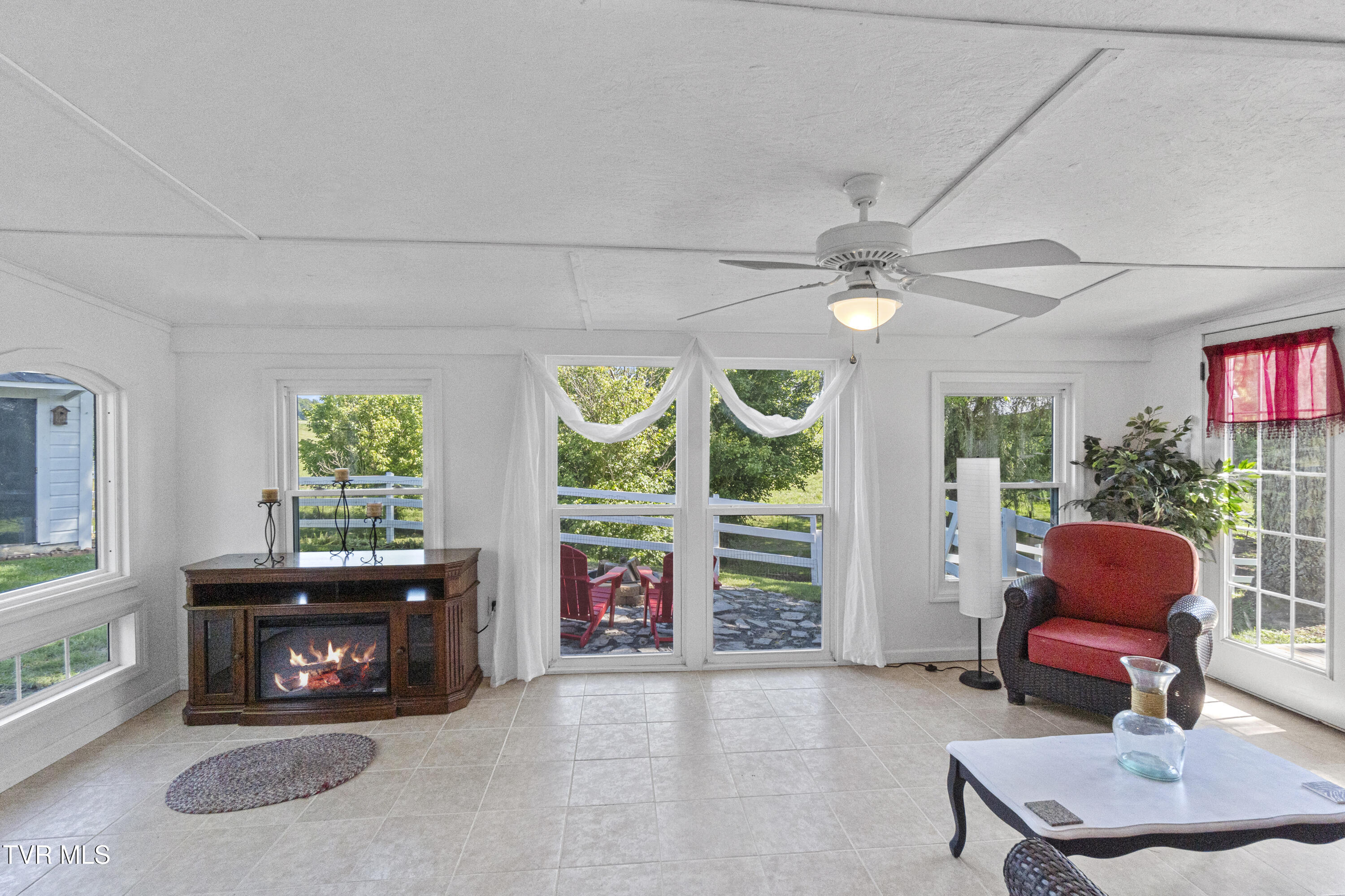 1005 Old Snapps Ferry Road Chuckey, TN 37641 - Photo 8 of 50 DSC02405