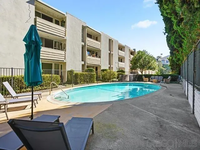 $549,000 | 2510 Torrey Pines Road, La Jolla, CA 92037