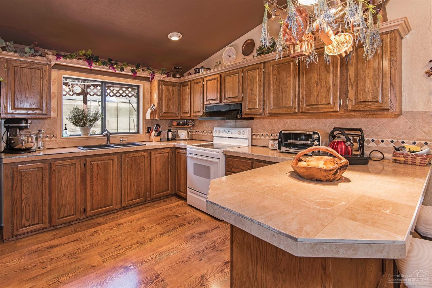19325 Galen Road Bend, OR 97702 - Photo 3 of 18 Additional Photo