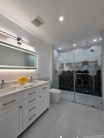 $554,999 | 1514 West Lynwood Avenue, San Antonio, TX 78201