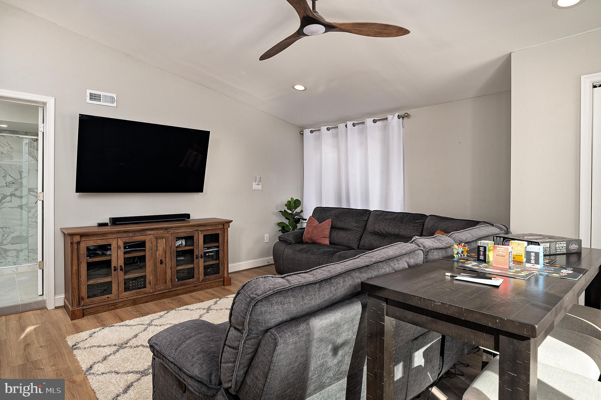 8409 Glenmar Road Ellicott City, MD 21043 - Photo 17 of 48 Primary/in-law