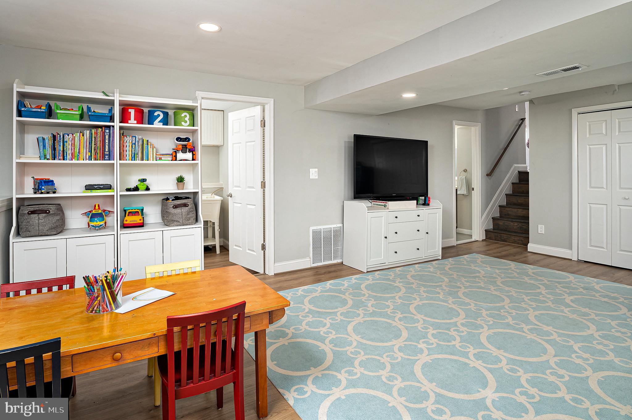 8409 Glenmar Road Ellicott City, MD 21043 - Photo 21 of 48 Family Room
