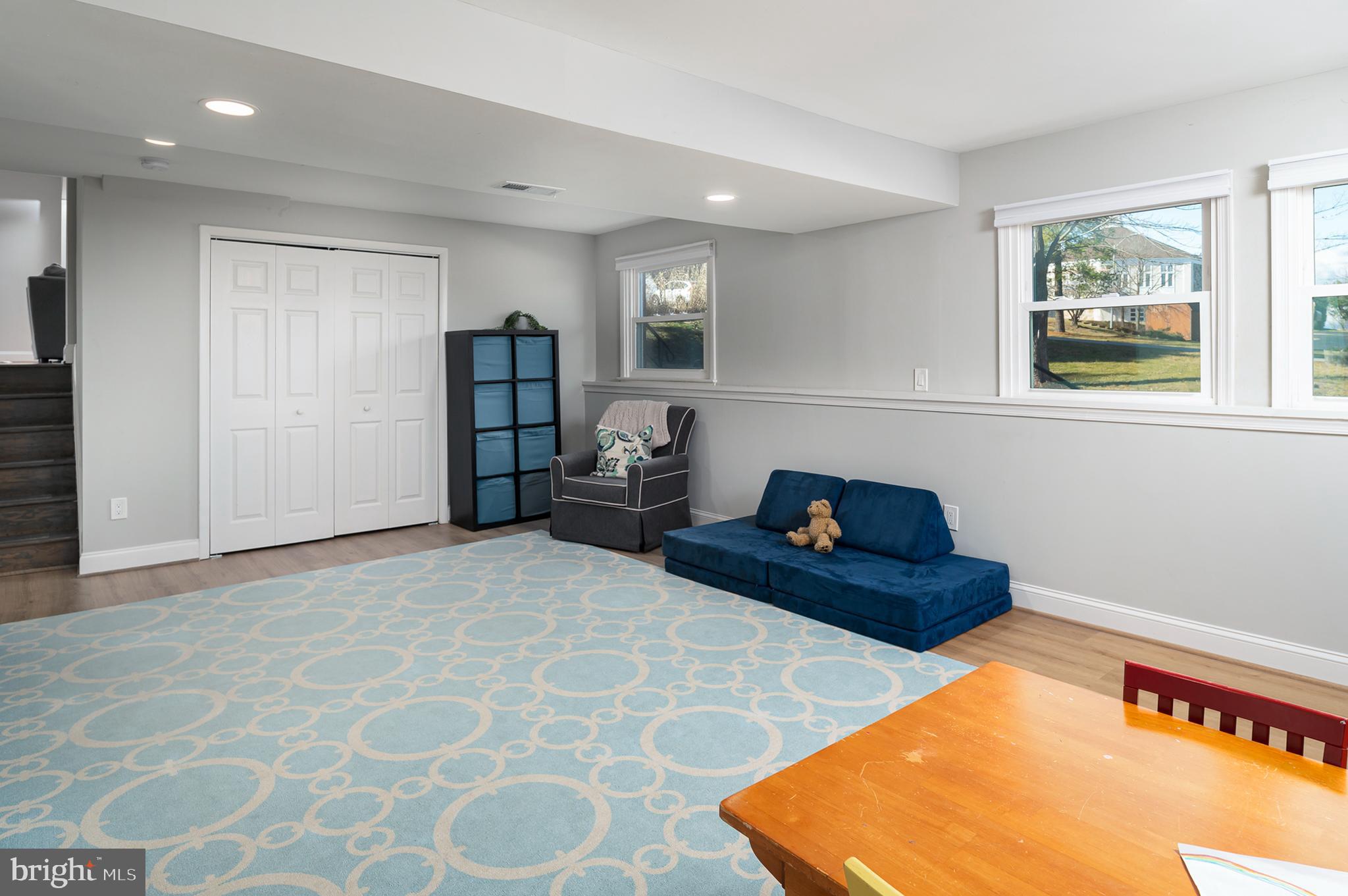 8409 Glenmar Road Ellicott City, MD 21043 - Photo 22 of 48 Family Room (alt view)