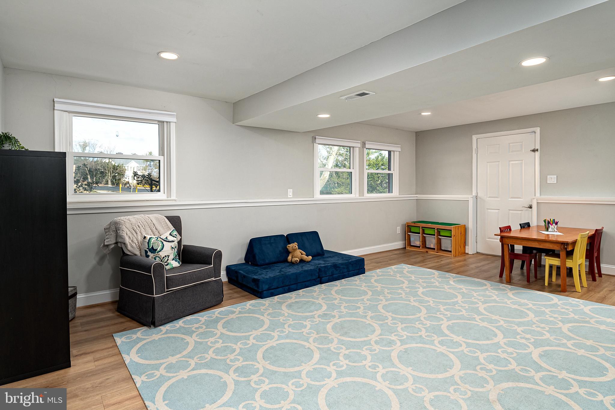 8409 Glenmar Road Ellicott City, MD 21043 - Photo 23 of 48 Family Room (alt view)