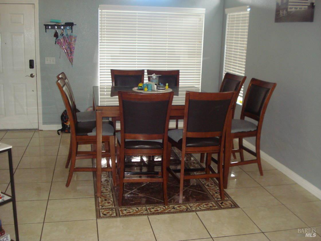 626 Anderson Way Rio Vista, CA 94571 - Photo 2 of 13