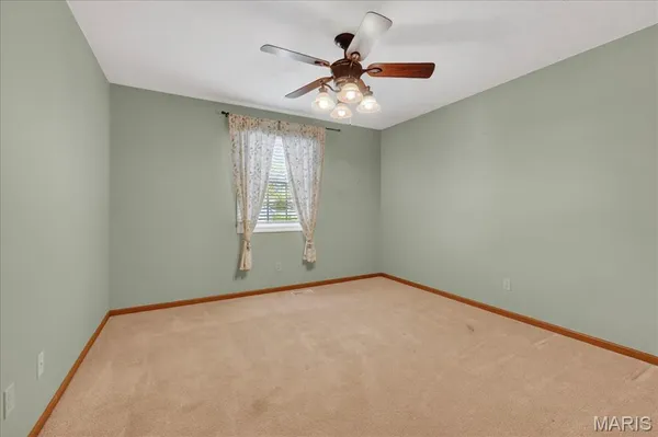 $344,900 | 943 Meadowview Lane, Columbia, IL 62236