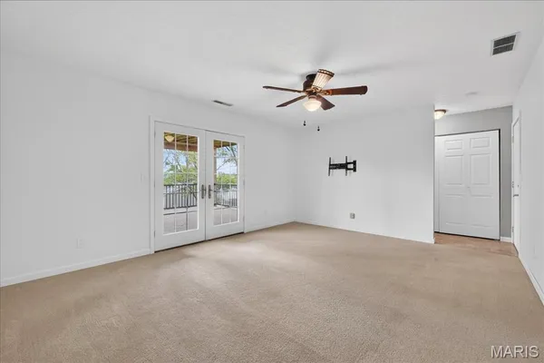 $344,900 | 943 Meadowview Lane, Columbia, IL 62236