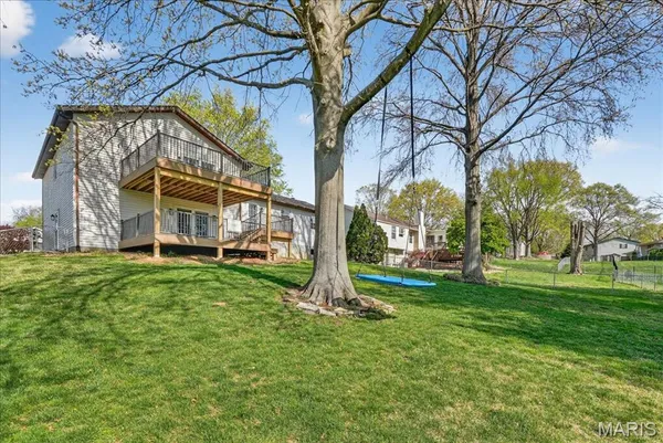 $344,900 | 943 Meadowview Lane, Columbia, IL 62236