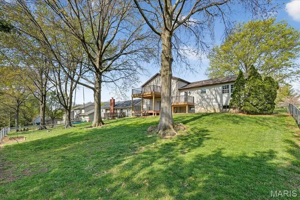 $344,900 | 943 Meadowview Lane, Columbia, IL 62236