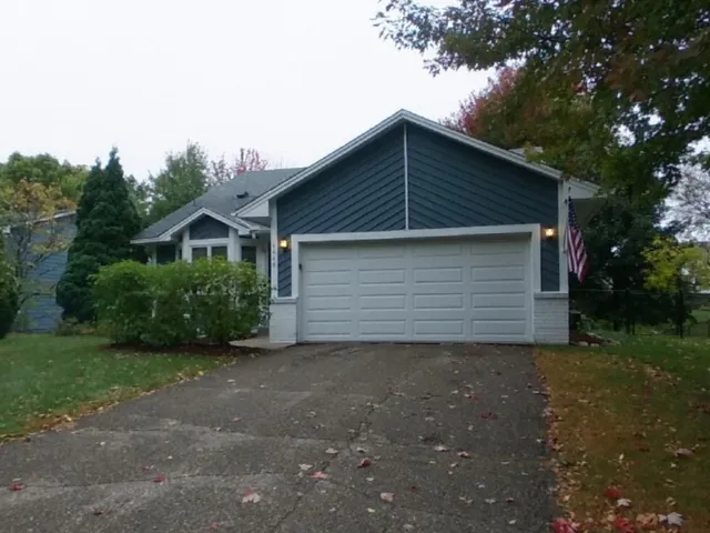 $2,479 | 4448 Hamilton Drive, Eagan, MN 55123