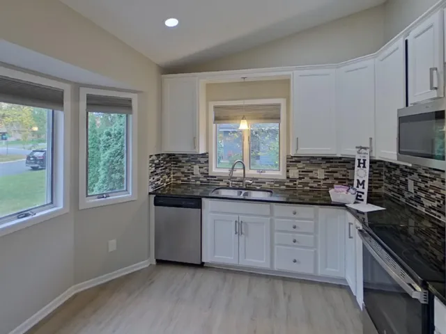 $2,479 | 4448 Hamilton Drive, Eagan, MN 55123