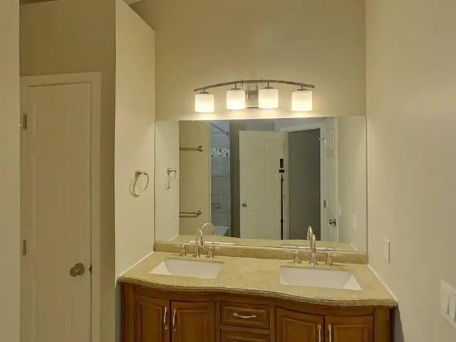 $2,479 | 4448 Hamilton Drive, Eagan, MN 55123