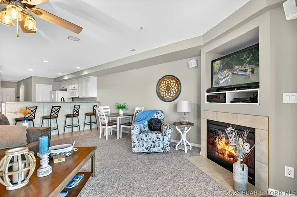 $425,000 | 1359 Seascape Lane, Unit 203, Osage Beach, MO 65065