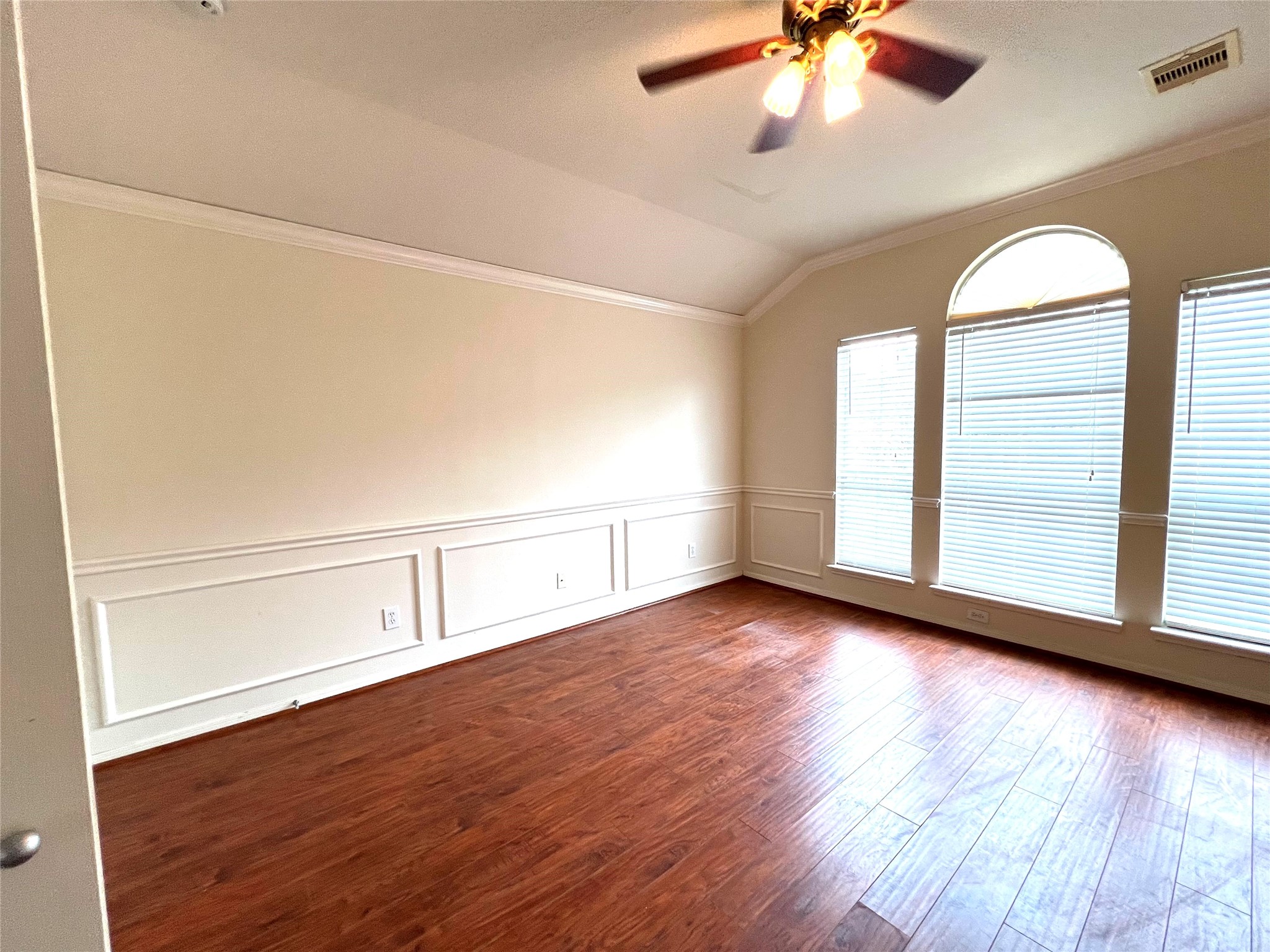 442 Pinewood Ridge Drive Spring, TX 77386 - Photo 13 of 20 Master room 2