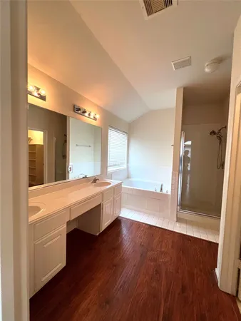 $2,100 | 442 Pinewood Ridge Drive, Spring, TX 77386