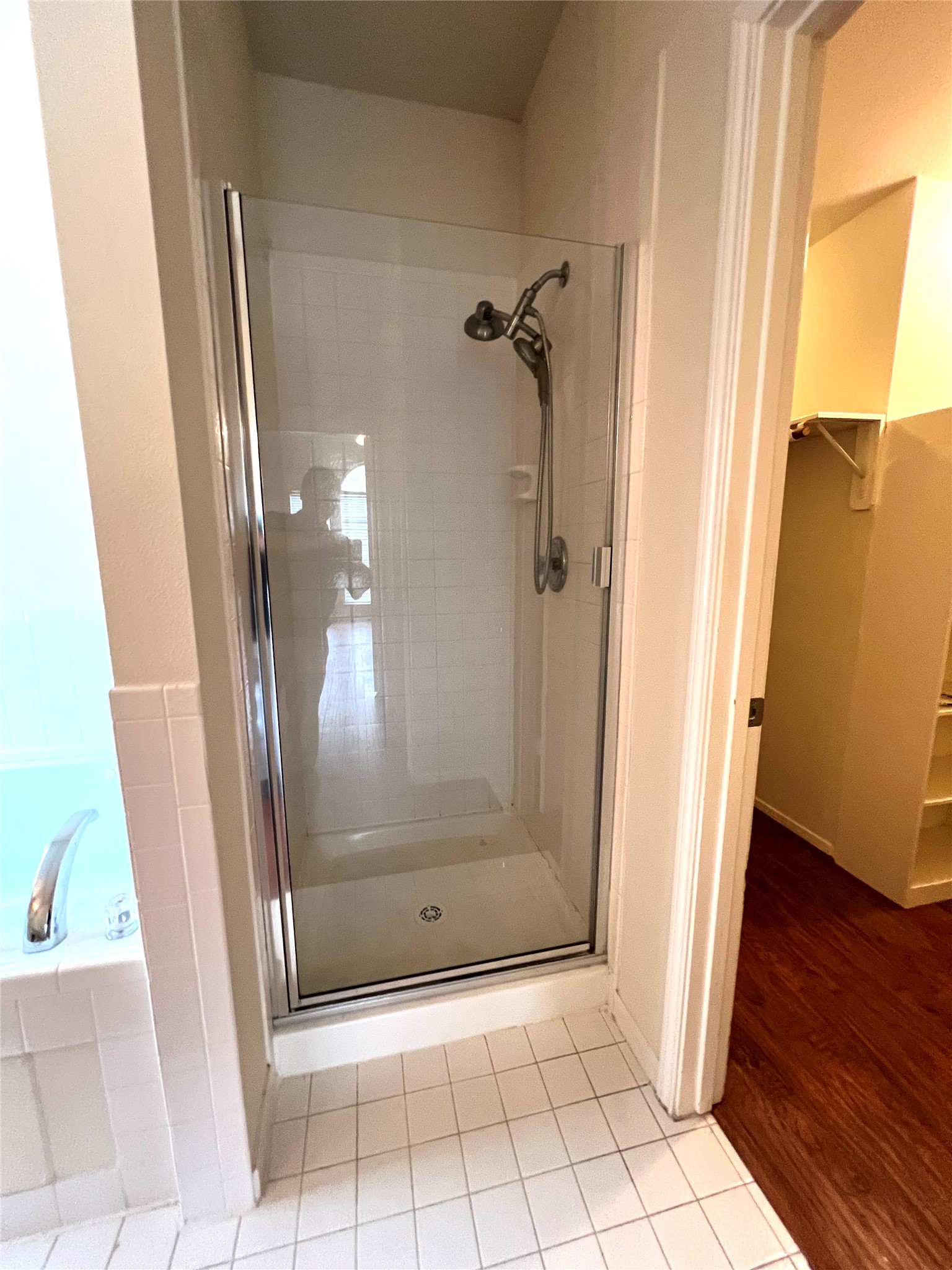 442 Pinewood Ridge Drive Spring, TX 77386 - Photo 18 of 20 bathroom 2