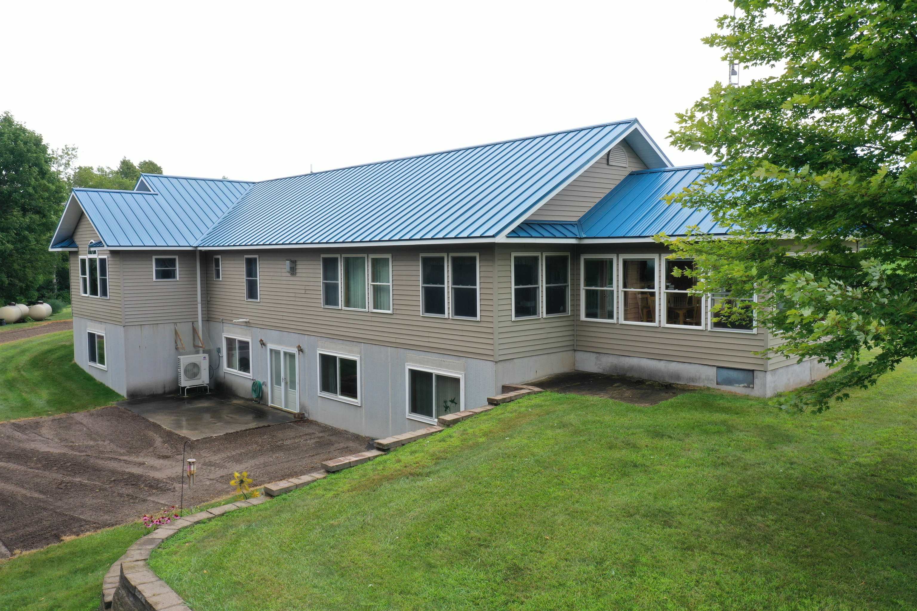 125 West Gallagher Road West Branch, MI 48661 - Photo 5 of 64