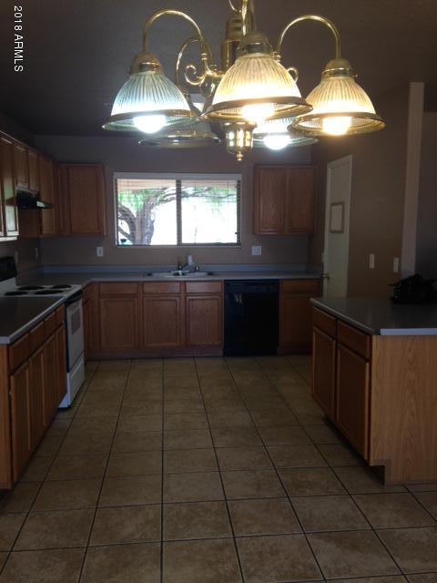 8127 West Hatcher Road Peoria, AZ 85345 - Photo 15 of 20 K4