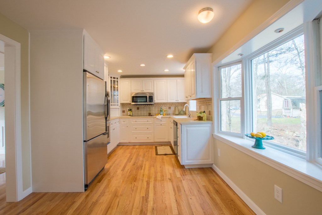 14 Sky View Road North Smithfield, RI 02896 - Photo 13 of 29 Gallery Image 13