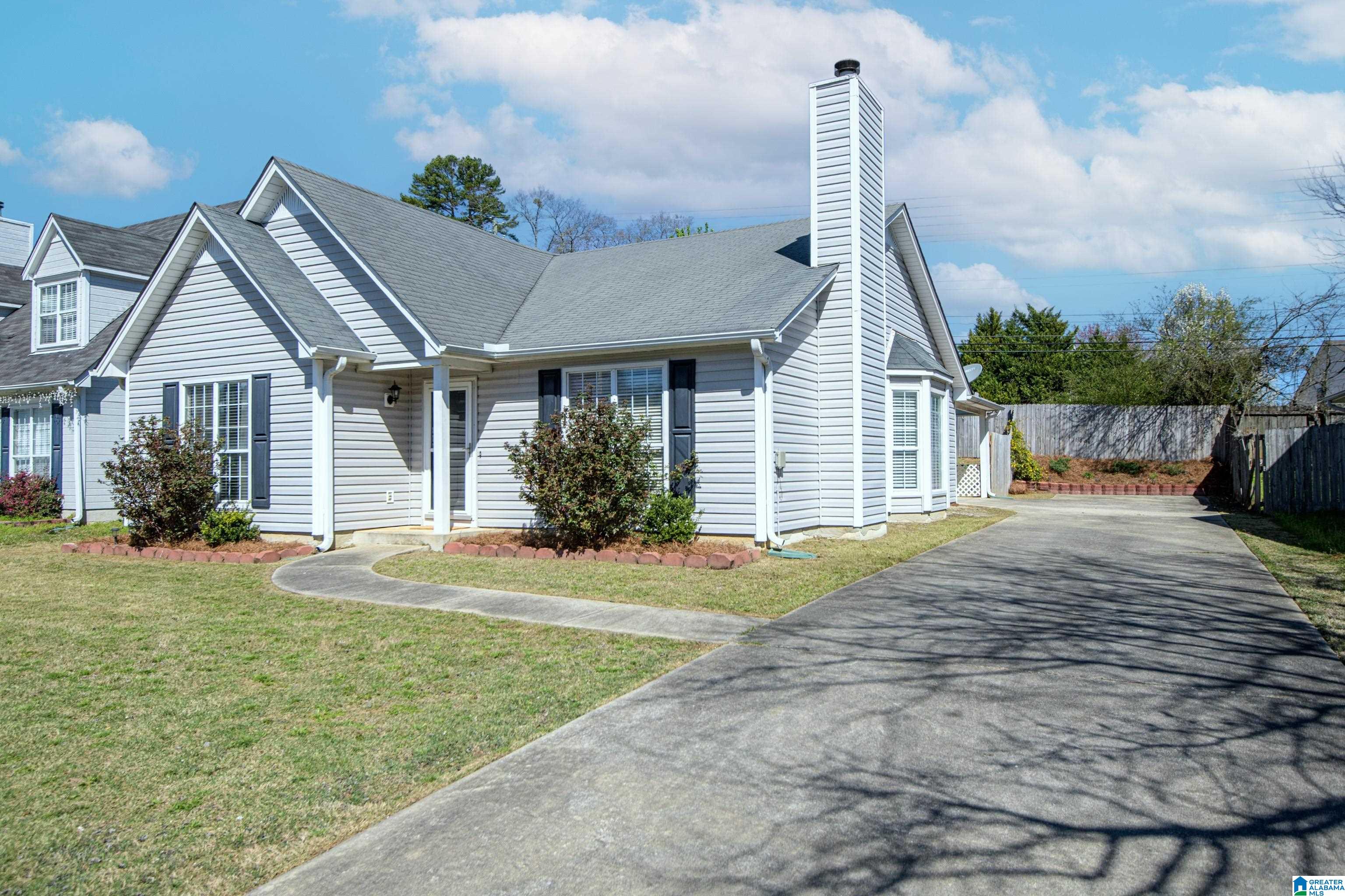 204 Wild Flower Trail Alabaster, AL 35007 - Photo 2 of 18
