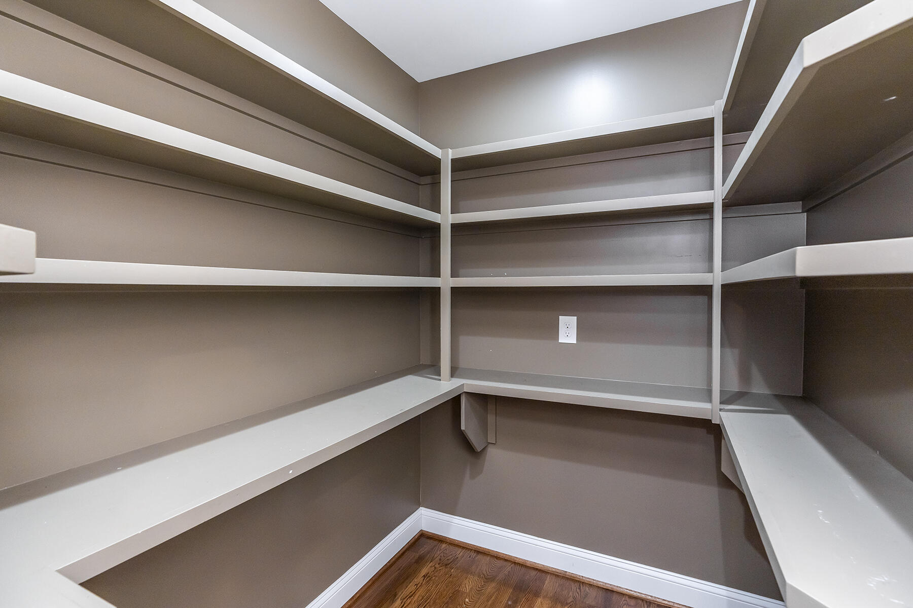 244 McDowell Road Lexington, KY 40502 - Photo 19 of 43 244mcdowell19