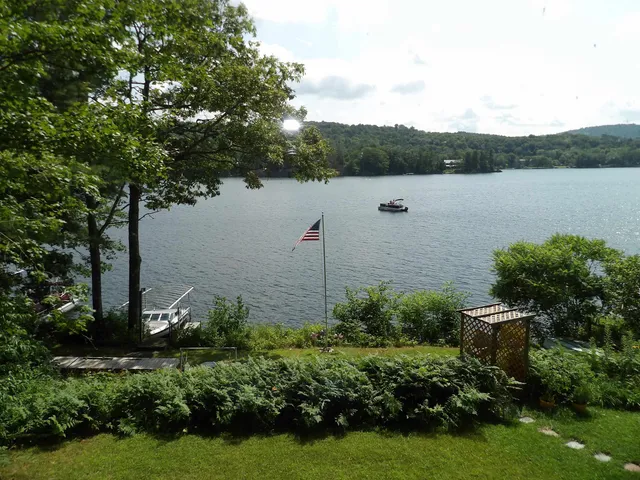 $695,000 | 49 Rockview Road, Castleton, VT 05735