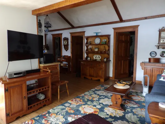 $695,000 | 49 Rockview Road, Castleton, VT 05735