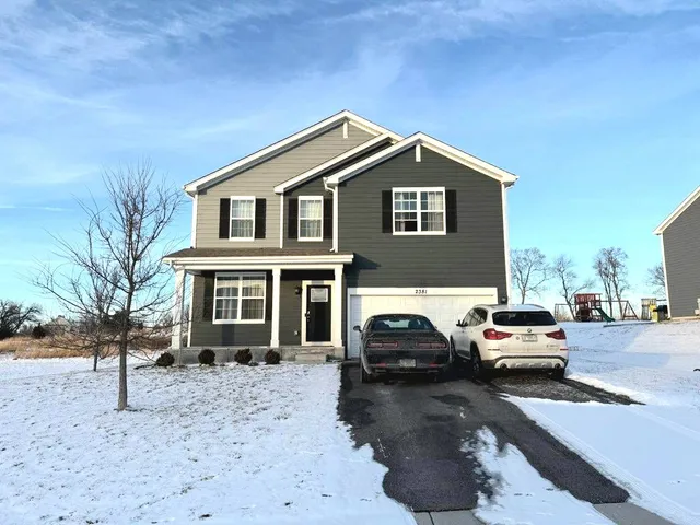 $449,900 | 2381 Fairview Circle, Woodstock, IL 60098
