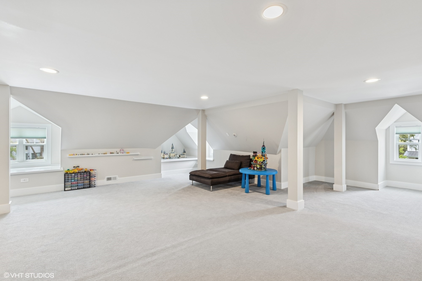 2131 Parkview Court Wilmette, IL 60091 - Photo 38 of 54 a view of livingroom with furniture and a window