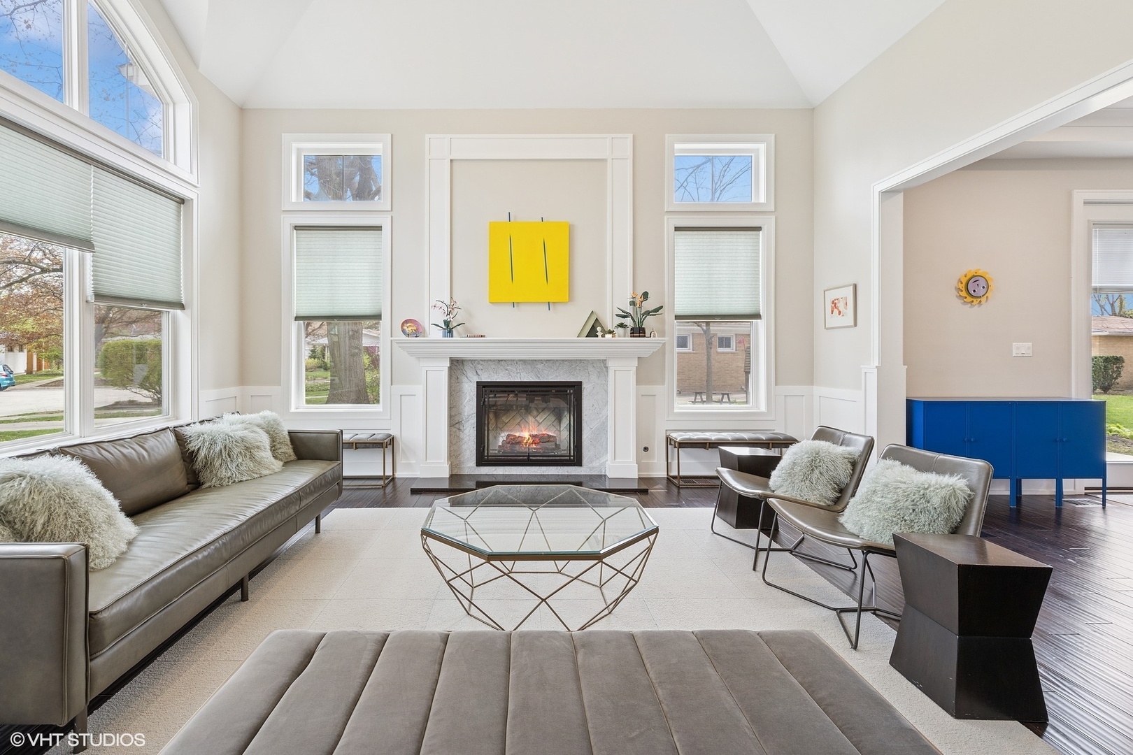2131 Parkview Court Wilmette, IL 60091 - Photo 5 of 54 a living room with furniture and a fireplace