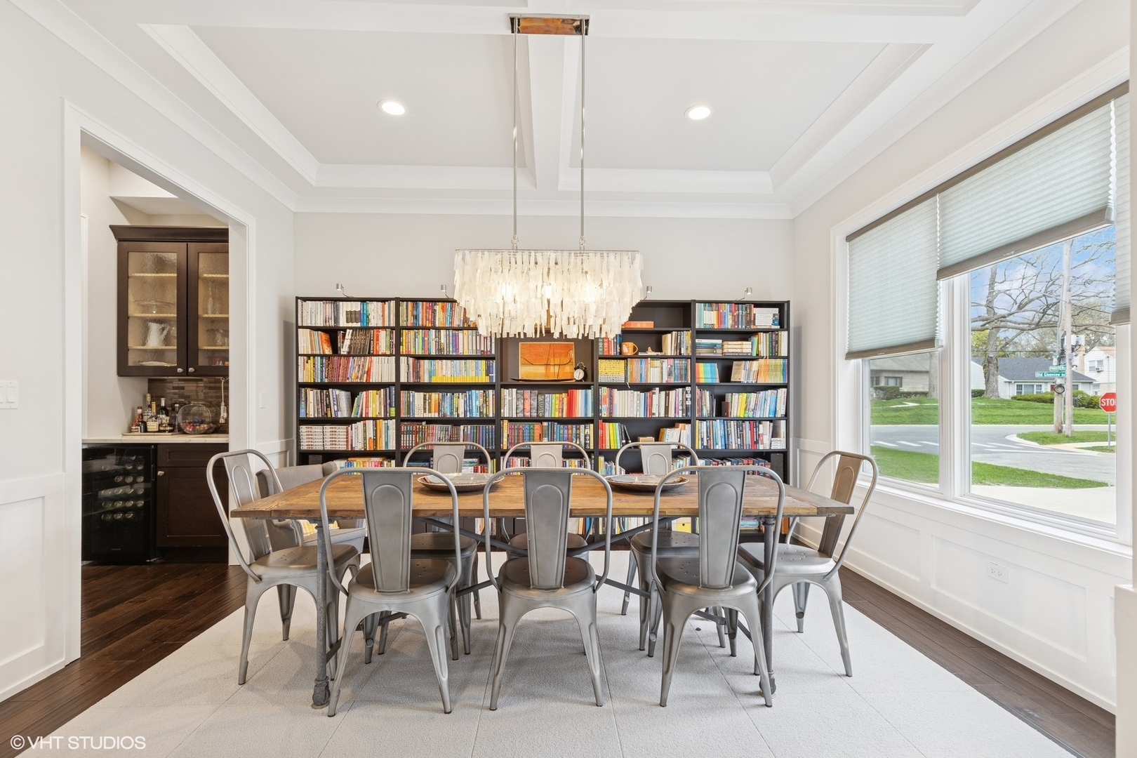 2131 Parkview Court Wilmette, IL 60091 - Photo 7 of 54 a dining room with furniture and a floor to ceiling window