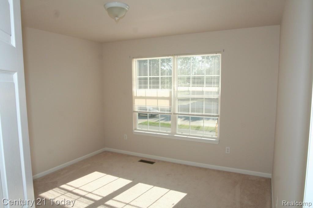 3669 Crooks Road Rochester, MI 48309 - Photo 22 of 36 BR 2.jpg