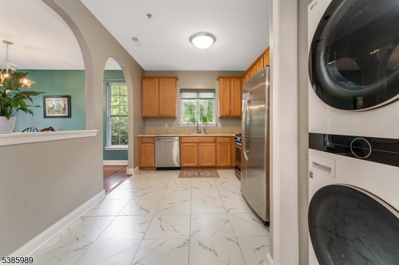 284 Rainbow Way Phillipsburg, NJ 08865 - Photo 11 of 30