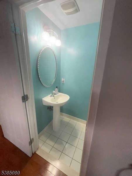 284 Rainbow Way Phillipsburg, NJ 08865 - Photo 13 of 30