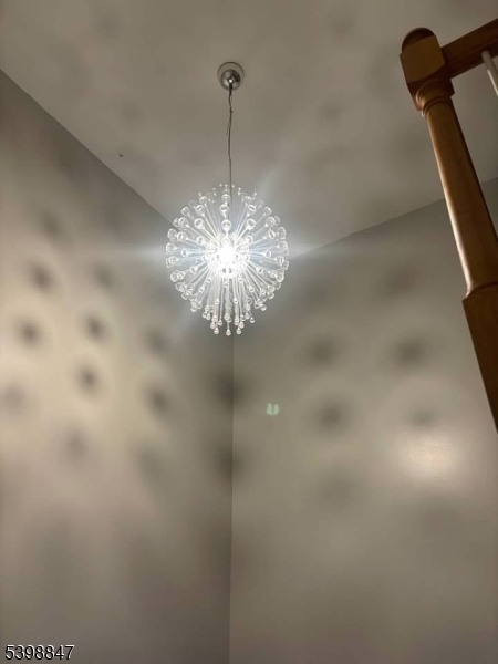 284 Rainbow Way Phillipsburg, NJ 08865 - Photo 2 of 30