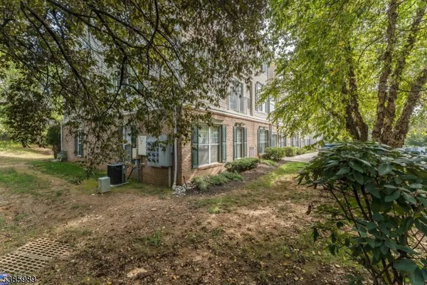 $315,000 | 284 Rainbow Way, Phillipsburg, NJ 08865