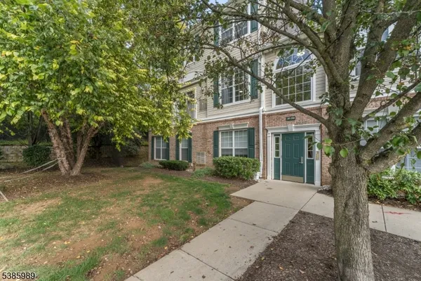 $315,000 | 284 Rainbow Way, Phillipsburg, NJ 08865