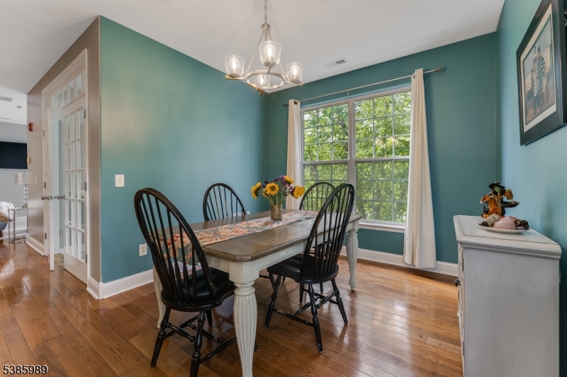 284 Rainbow Way Phillipsburg, NJ 08865 - Photo 7 of 30