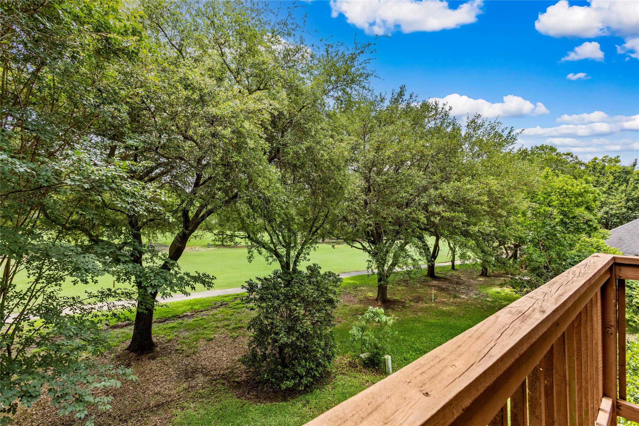 170 April Cove Conroe, TX 77356 - Photo 27 of 50