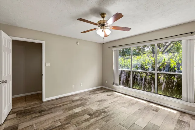 a view of an outdoor space