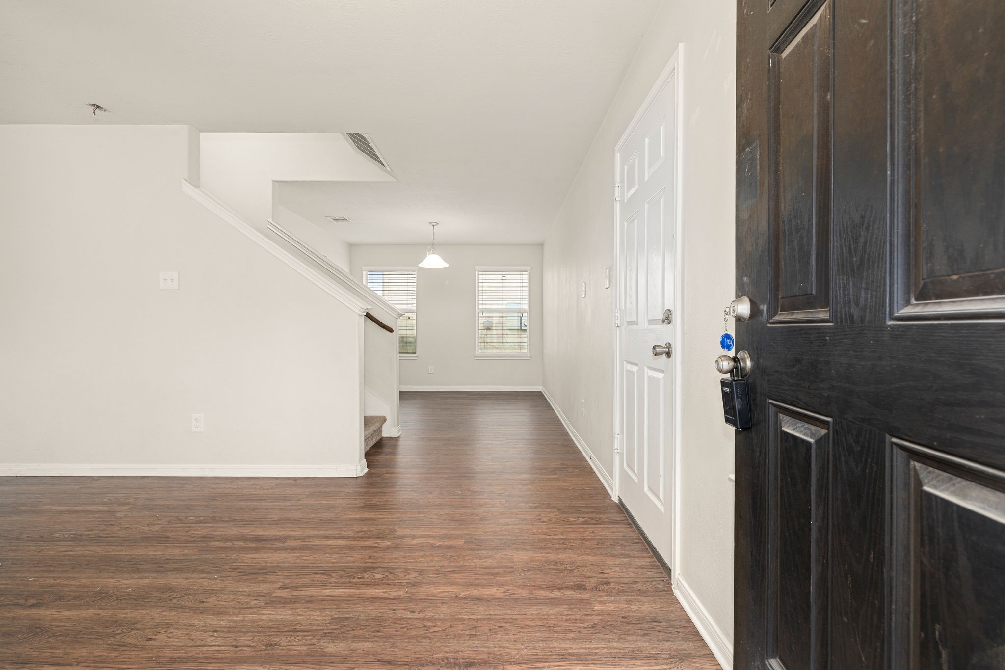 21415 Partha Way Houston, TX 77073 - Photo 3 of 34 No Carpet throughout Home!