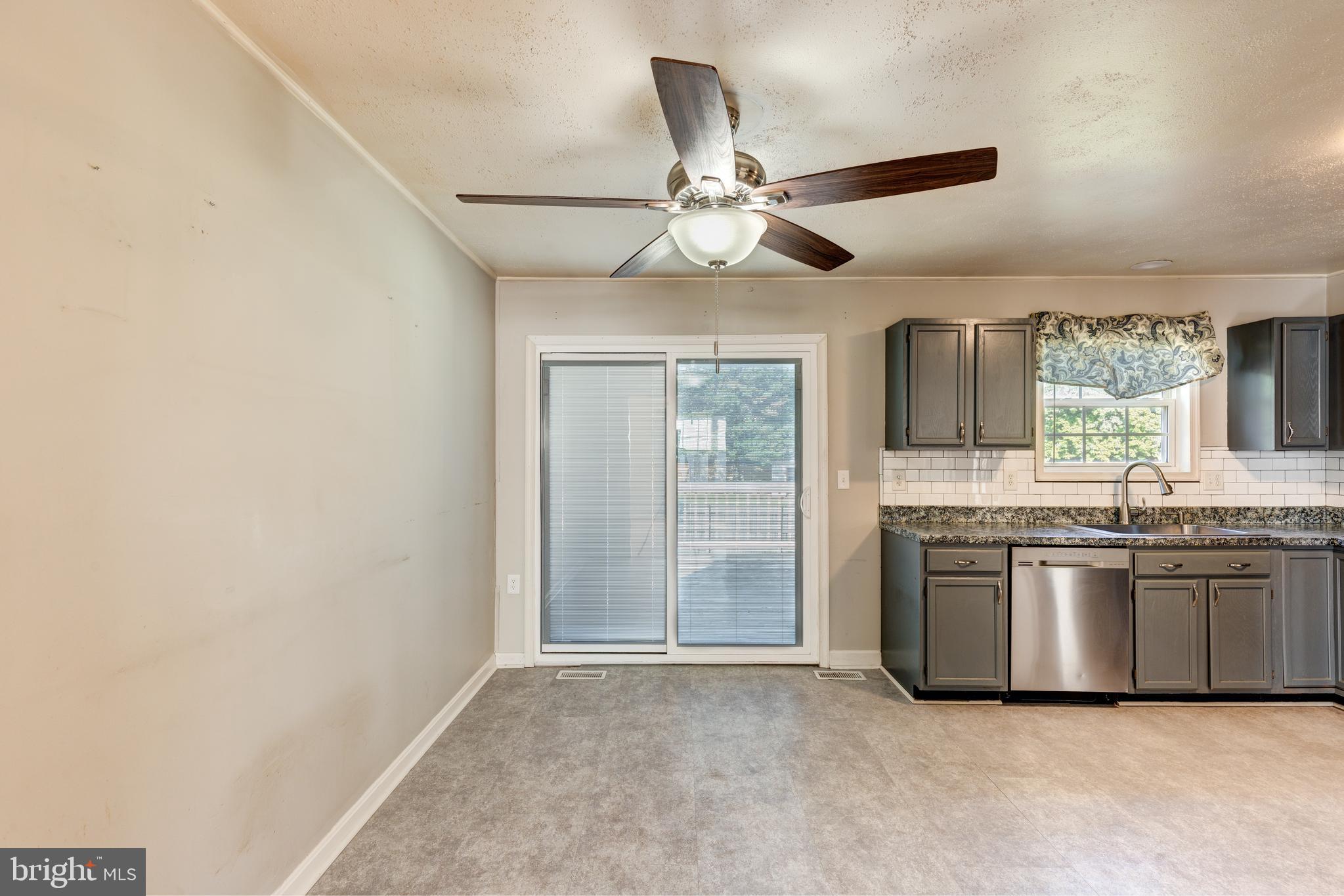 210 Roth Avenue Taneytown, MD 21787 - Photo 13 of 39 Brand new slider!