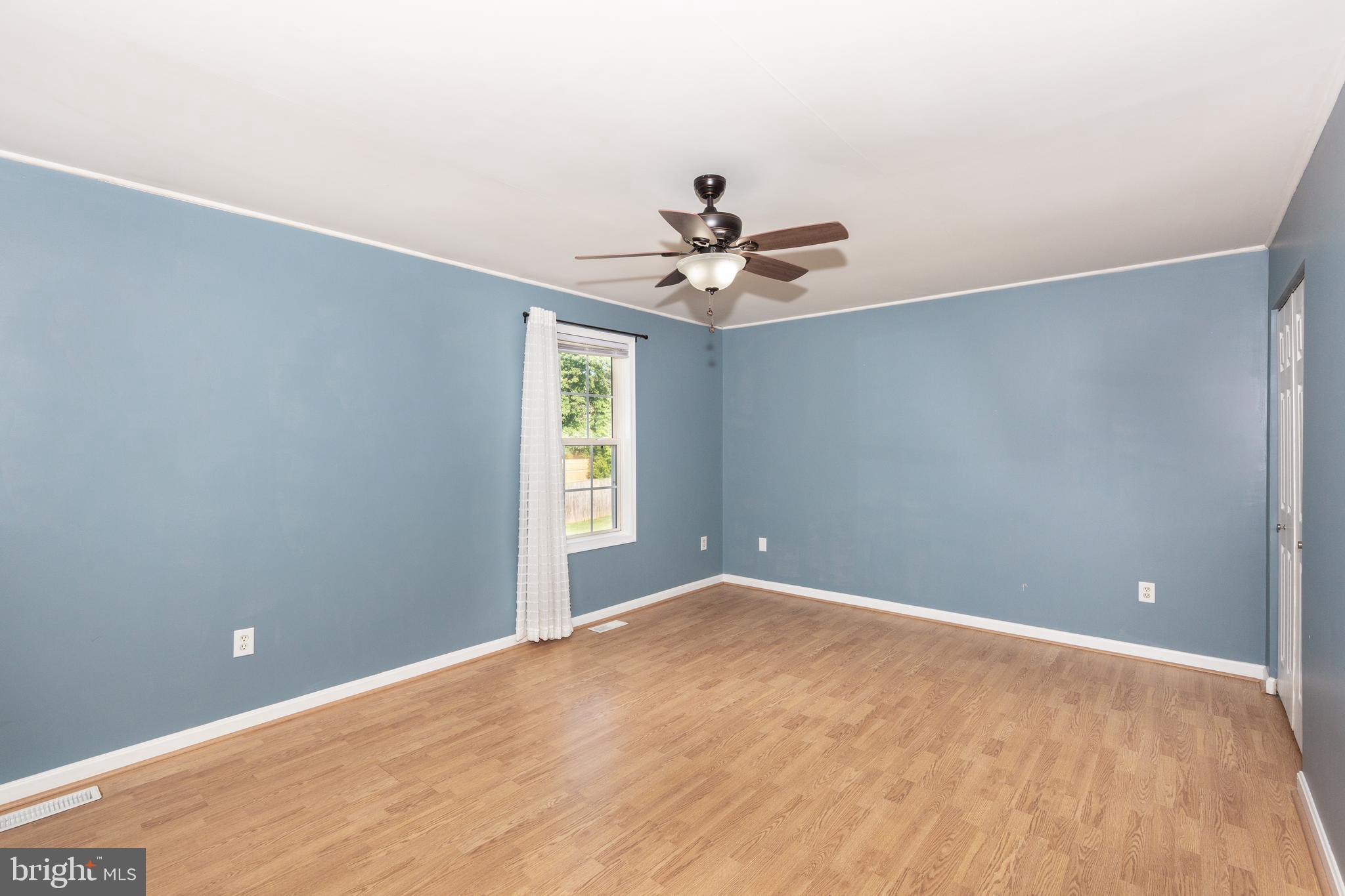 210 Roth Avenue Taneytown, MD 21787 - Photo 17 of 39 Gallery Image 17