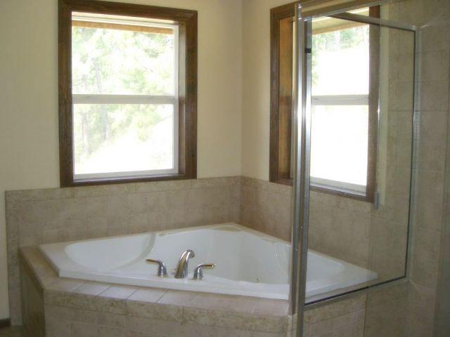 12421 East Moffat Road Spokane, WA 99217 - Photo 8 of 9