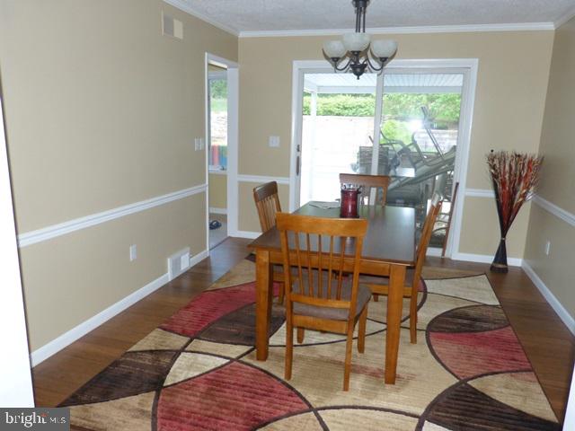 3330 Harrowgate Road York, PA 17402 - Photo 8 of 36 Gallery Image 8